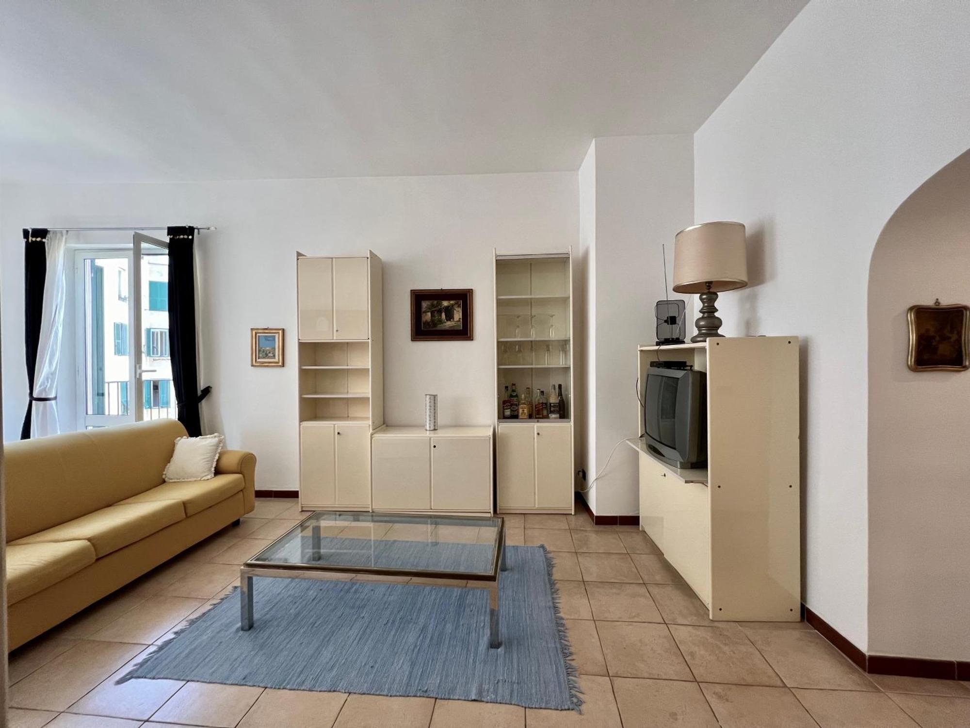 Lovingenoa Prione Apartment Екстериор снимка